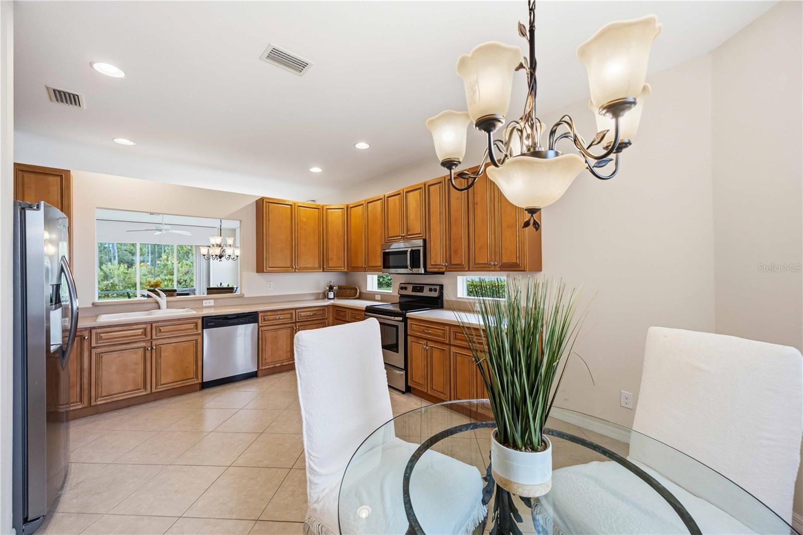LAKESIDE PLANTATION - Residential