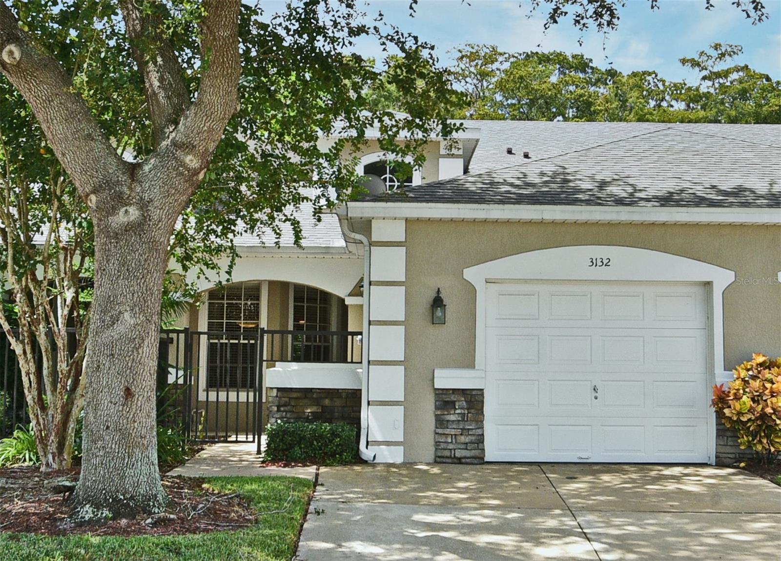 LOCATION! Well maintained 2 Bedrooms 2 Baths, Plus a Den/Office, Roof 2018, A/C 2021, Close to Fine Dining, Theaters, Entertainment Parks, Airport, Florida Turnpike. The HOA Includes outdoor lawn care, Roof and Exterior Maintenance. Amenities Include Community Pool, Club house, Tennis Courts and Fitness Center