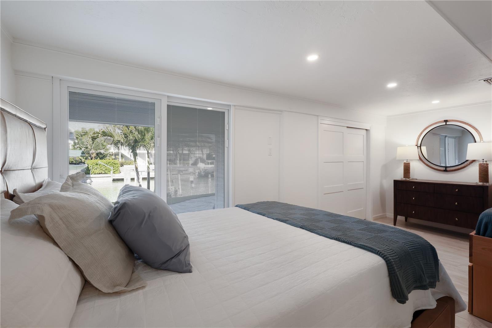 HARBOR DRIVE WATERWAYS - Residential