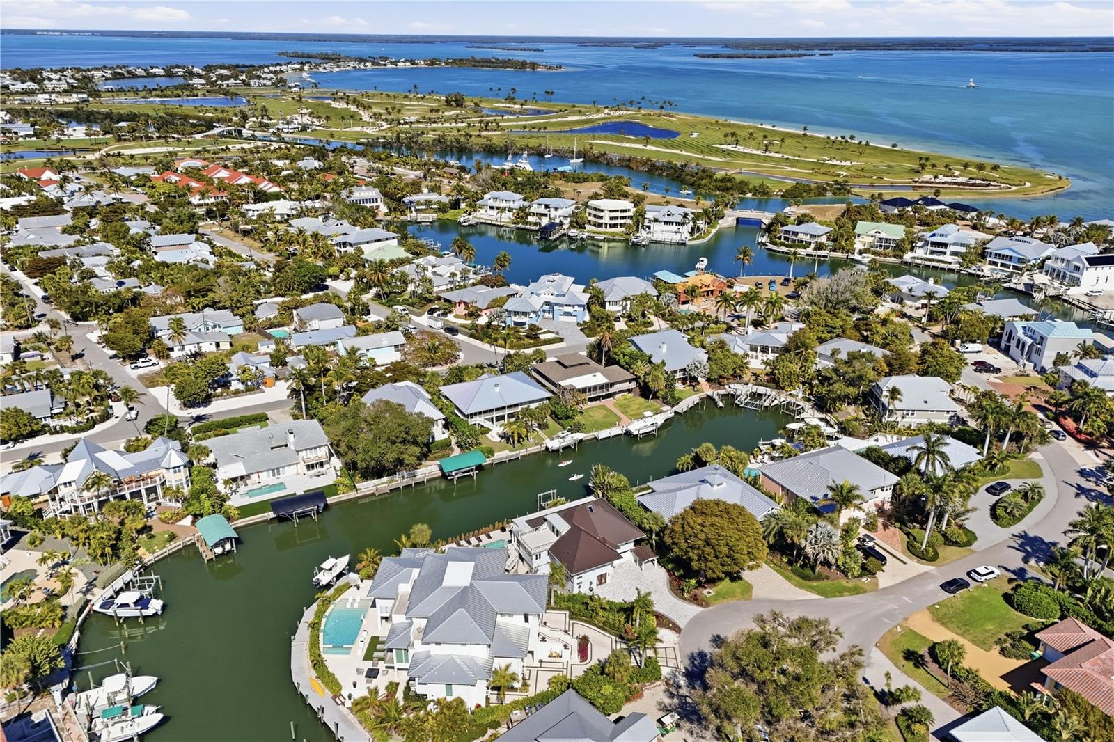HARBOR DRIVE WATERWAYS - Residential