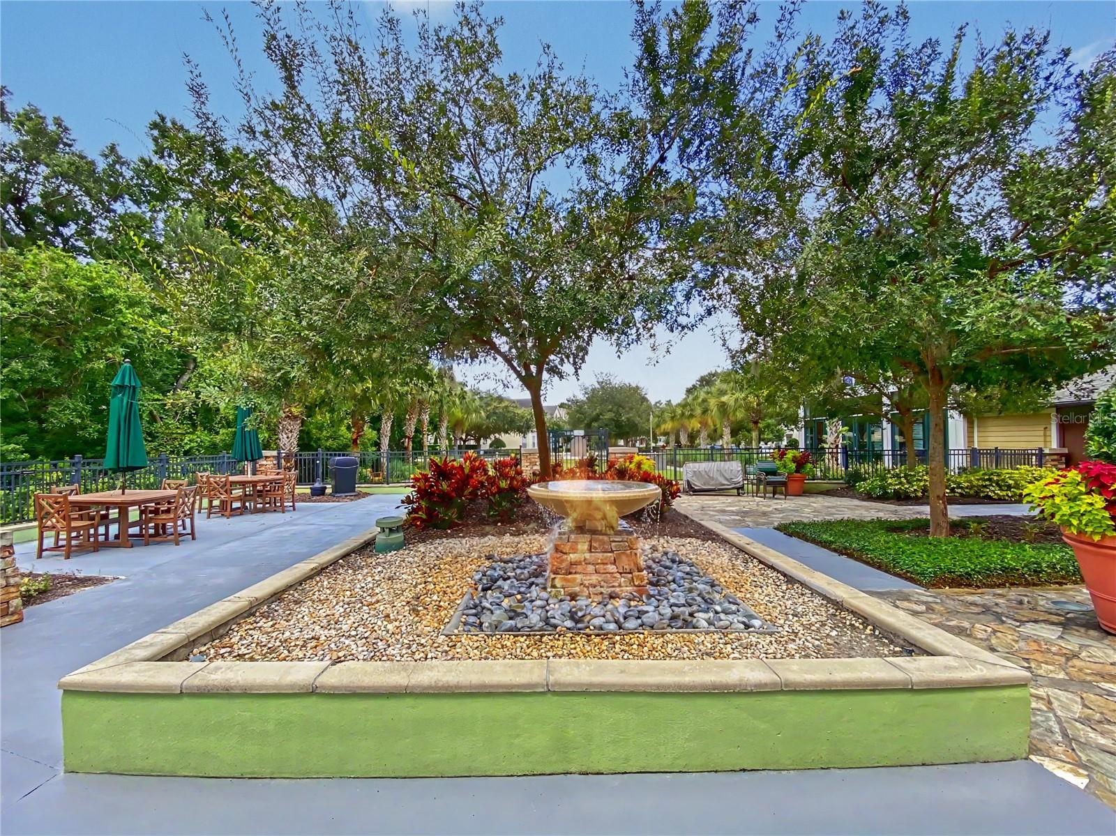 ARTISAN CLUB CONDO PH 3 - Residential