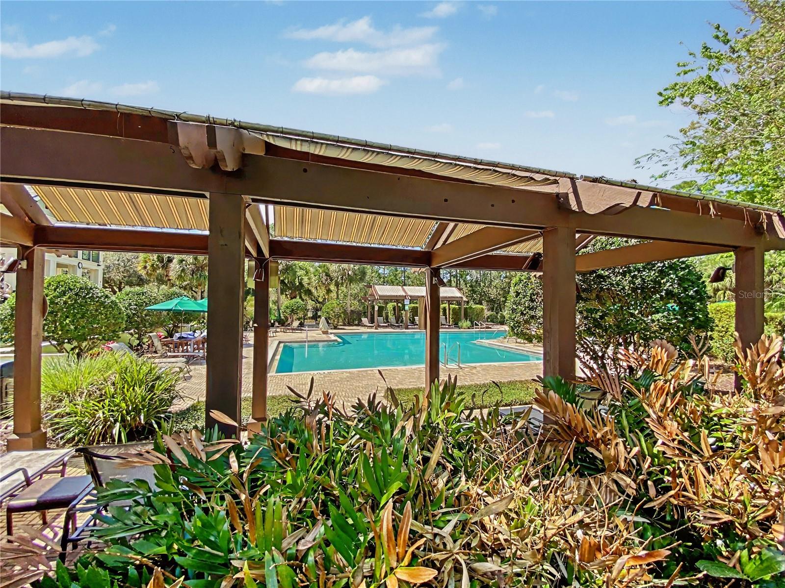 ARTISAN CLUB CONDO PH 3 - Residential