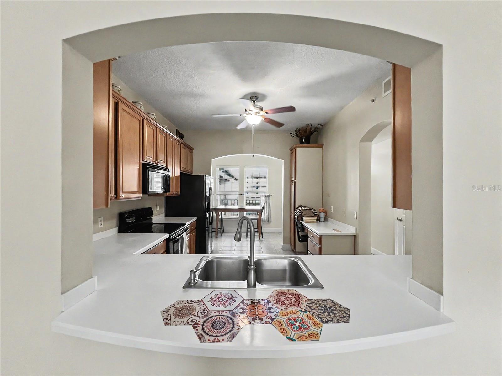 ARTISAN CLUB CONDO PH 3 - Residential