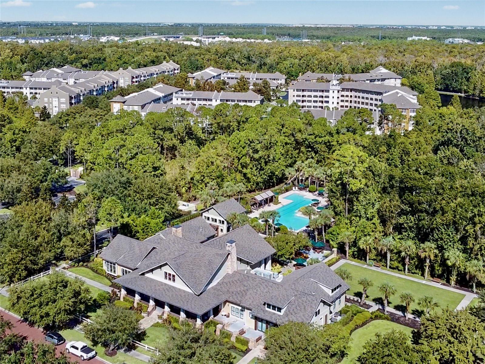 ARTISAN CLUB CONDO PH 3 - Residential
