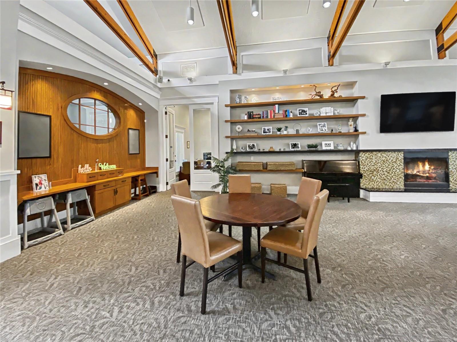 ARTISAN CLUB CONDO PH 3 - Residential