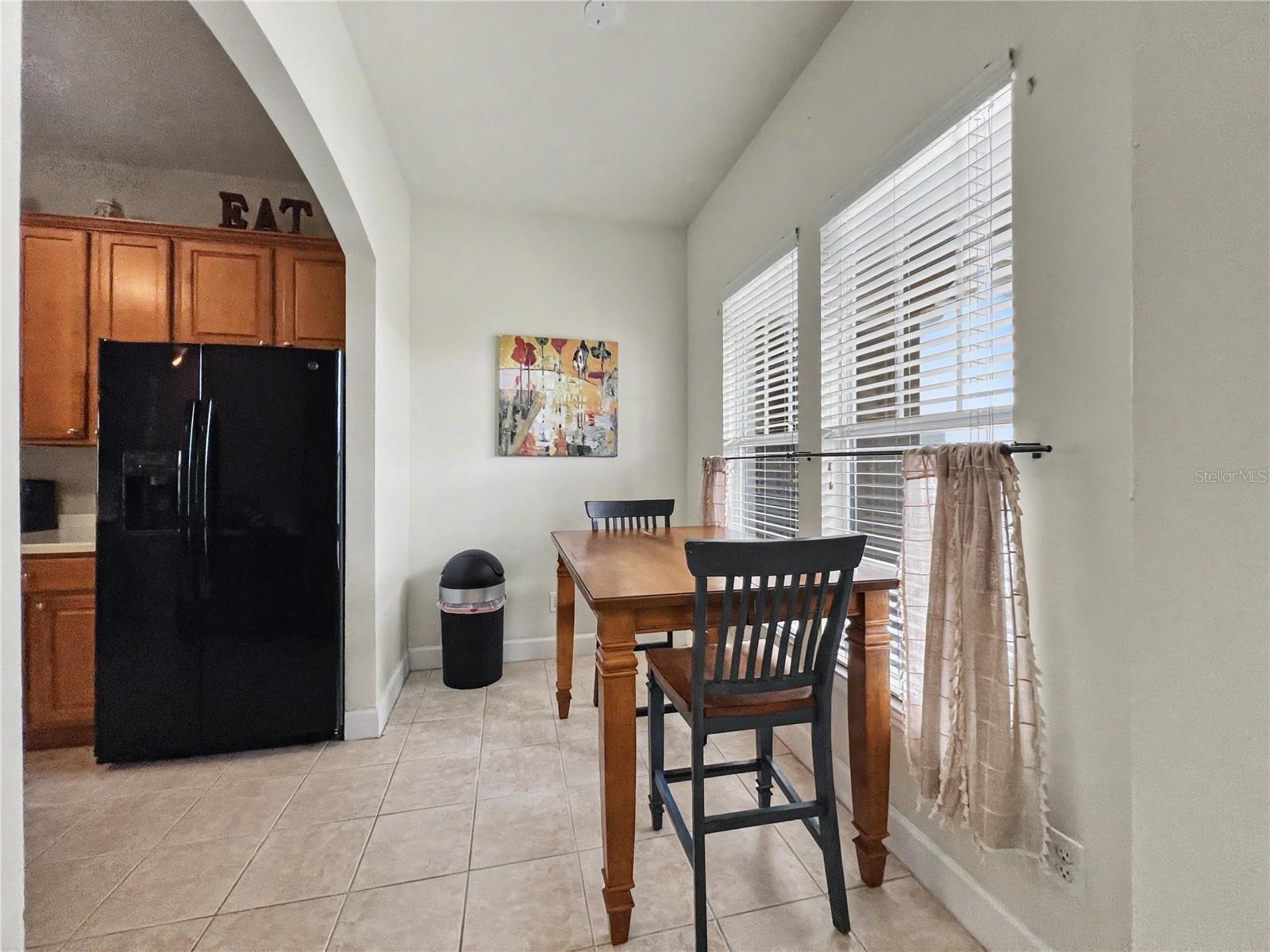 ARTISAN CLUB CONDO PH 3 - Residential