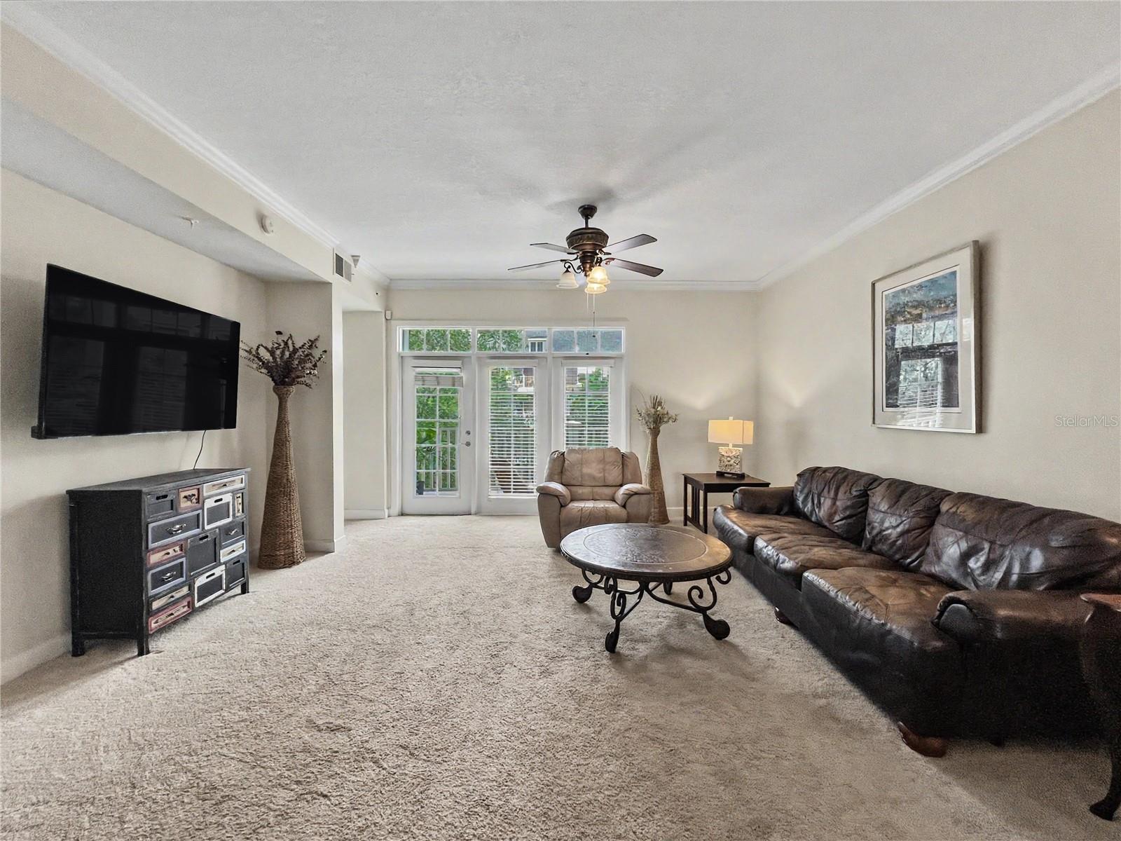 ARTISAN CLUB CONDO PH 3 - Residential