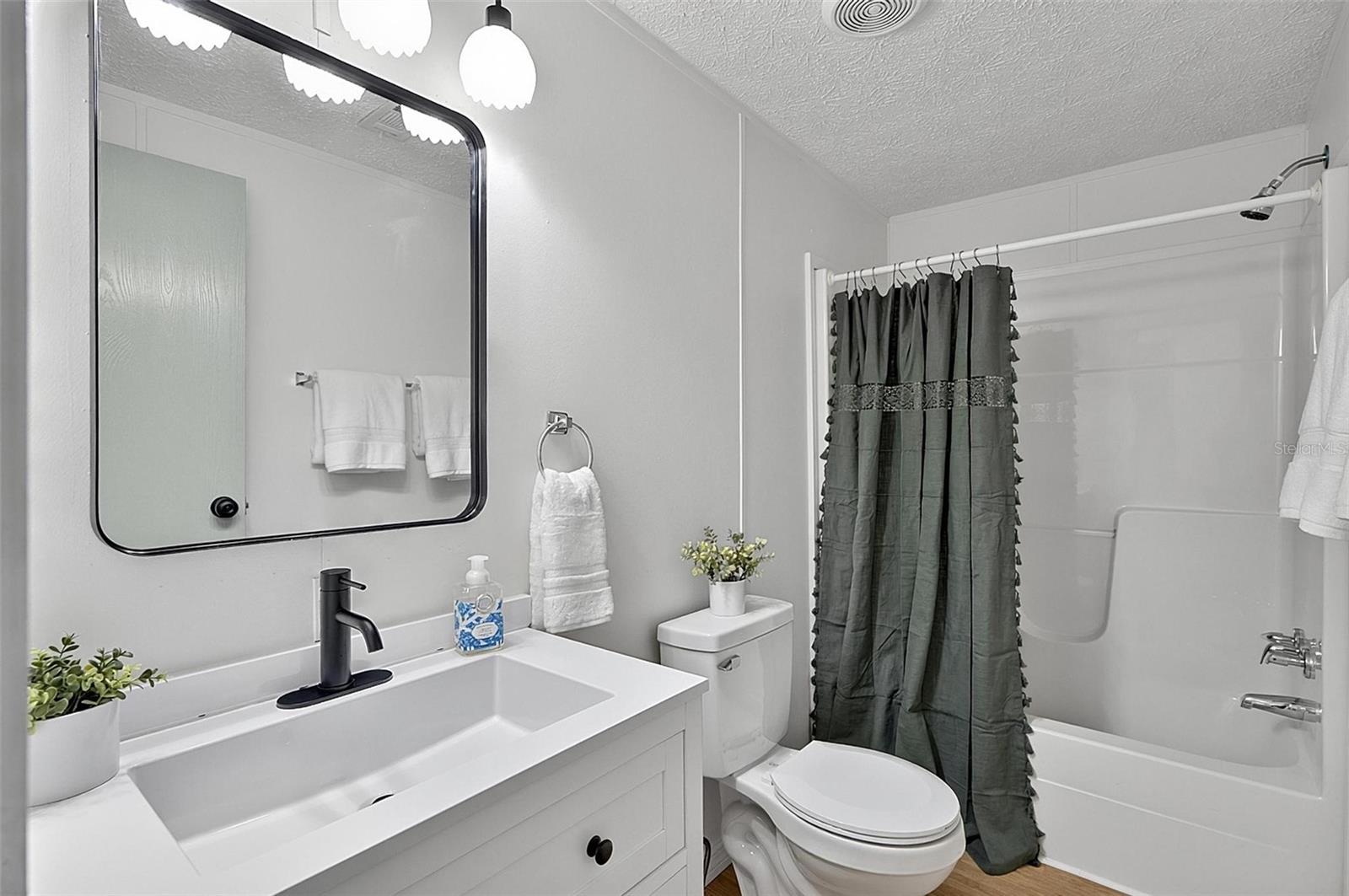 DAYTONA NORTH - Residential