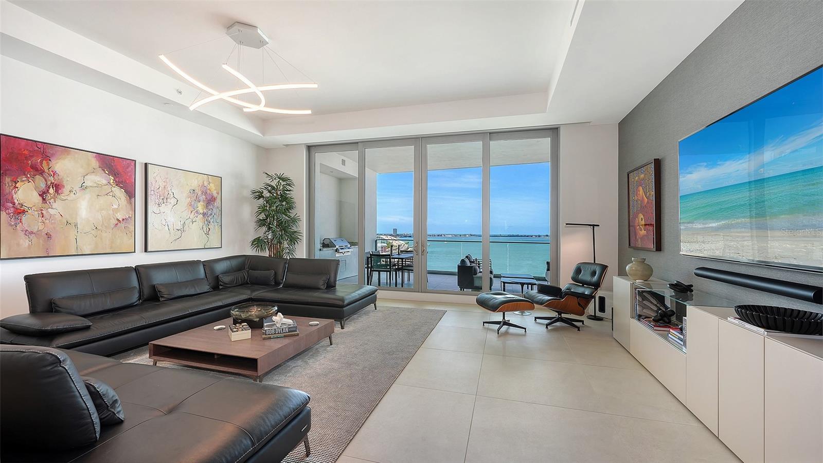 BLOCK 6 CONDO - Residential