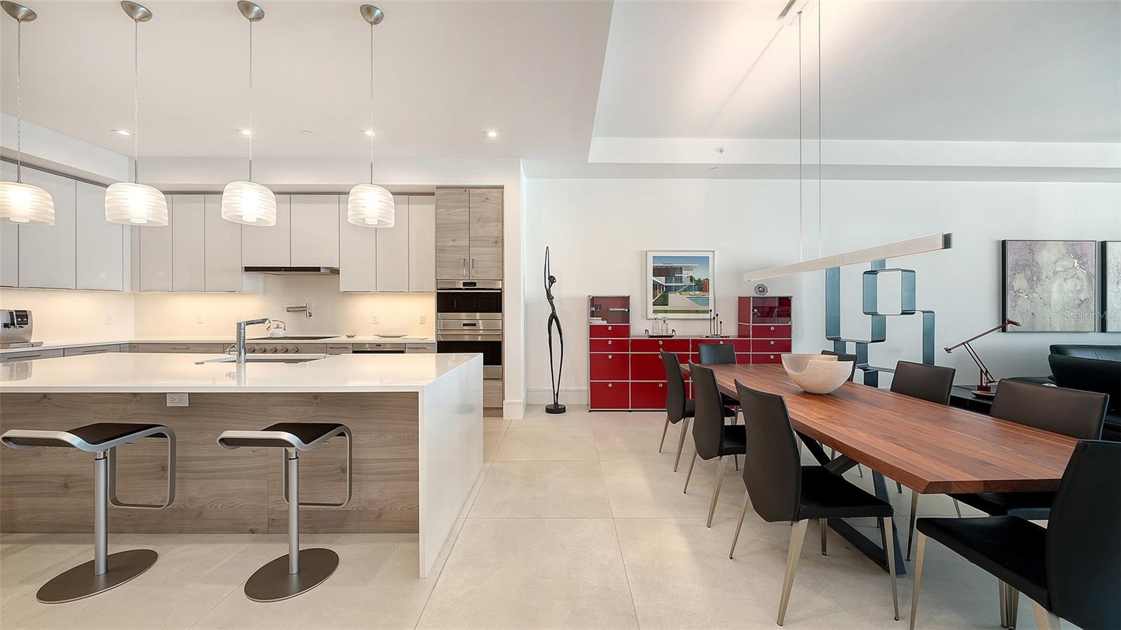 BLOCK 6 CONDO - Residential