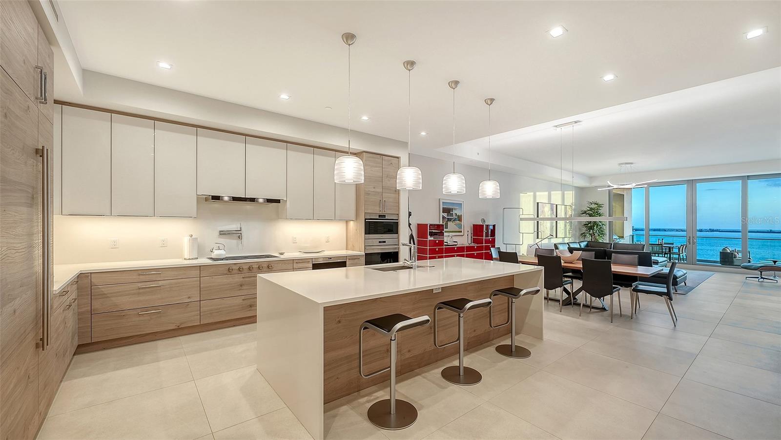 BLOCK 6 CONDO - Residential