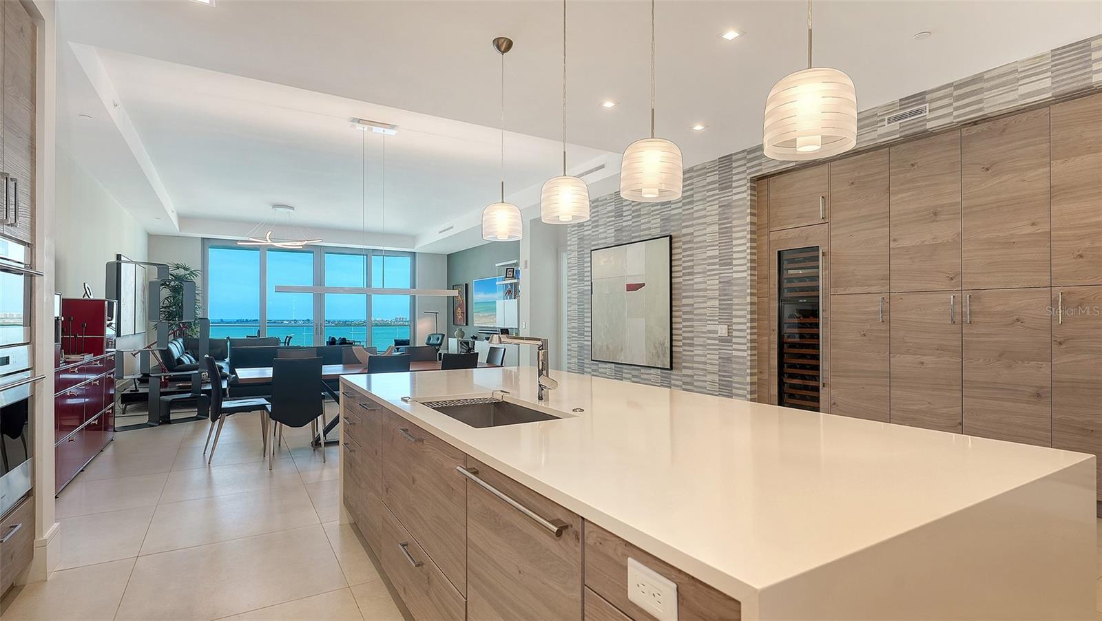BLOCK 6 CONDO - Residential