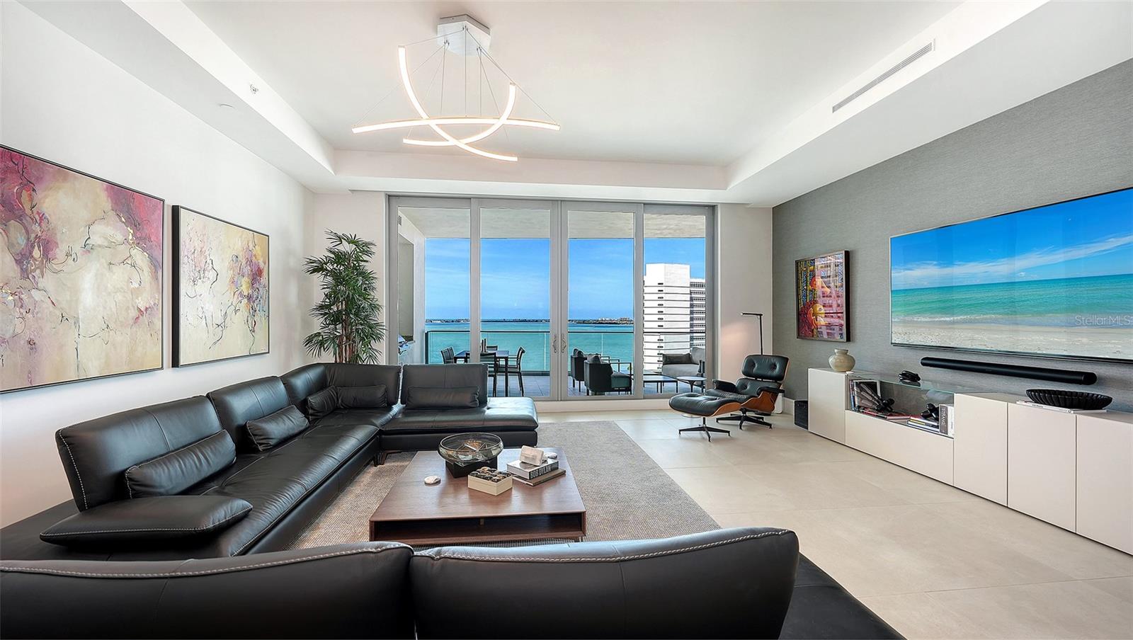 BLOCK 6 CONDO - Residential