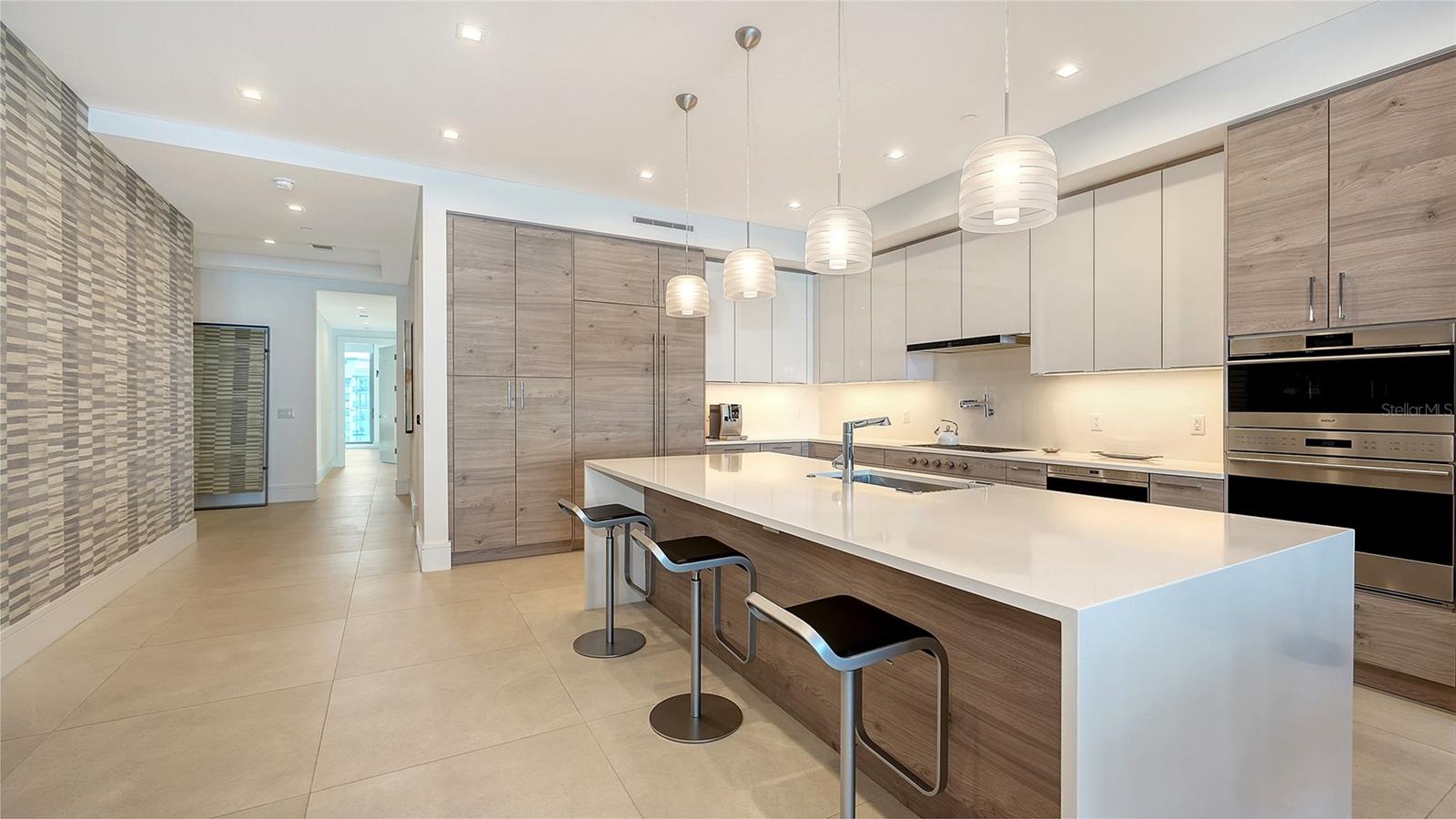 BLOCK 6 CONDO - Residential