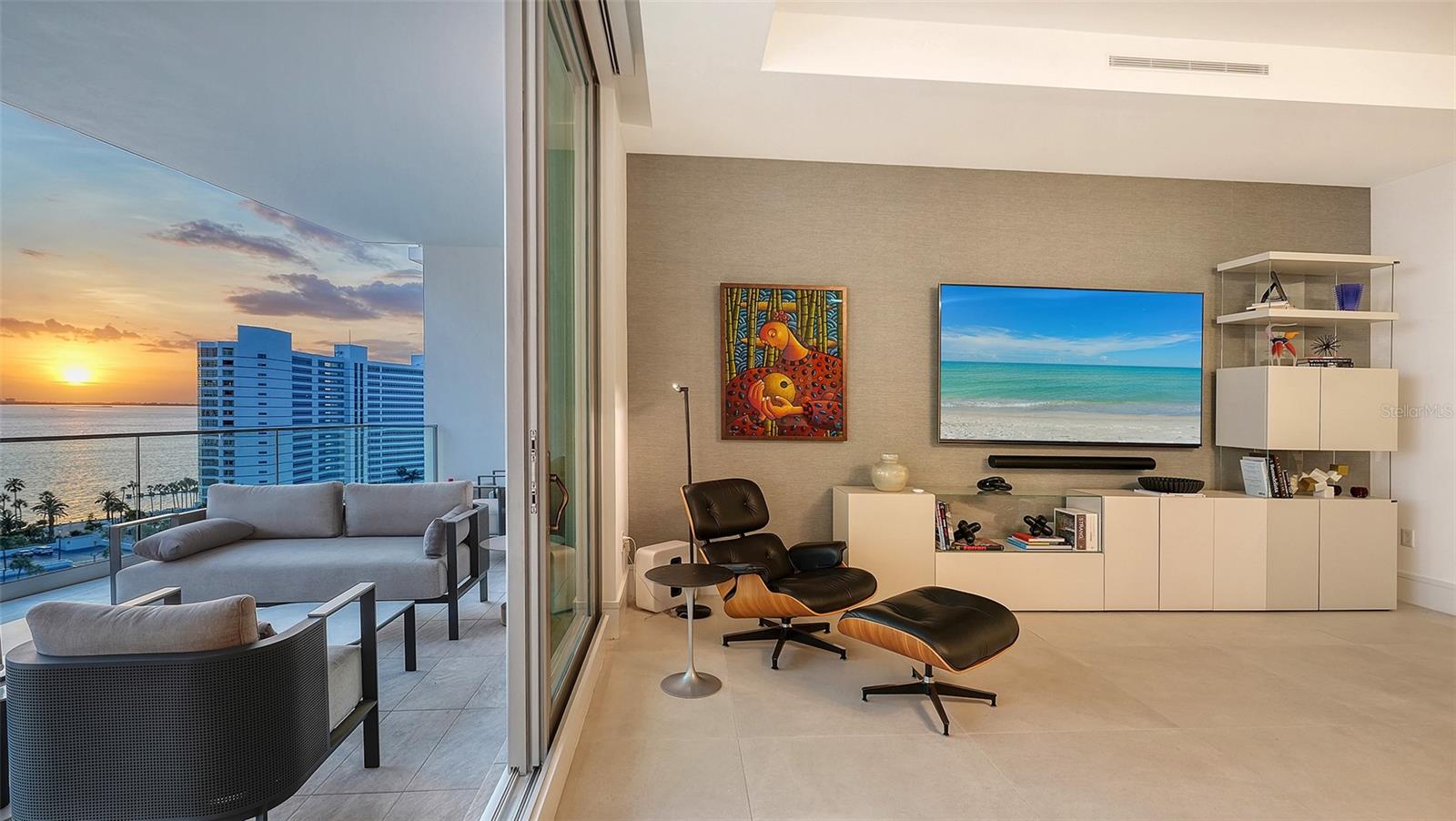 BLOCK 6 CONDO - Residential