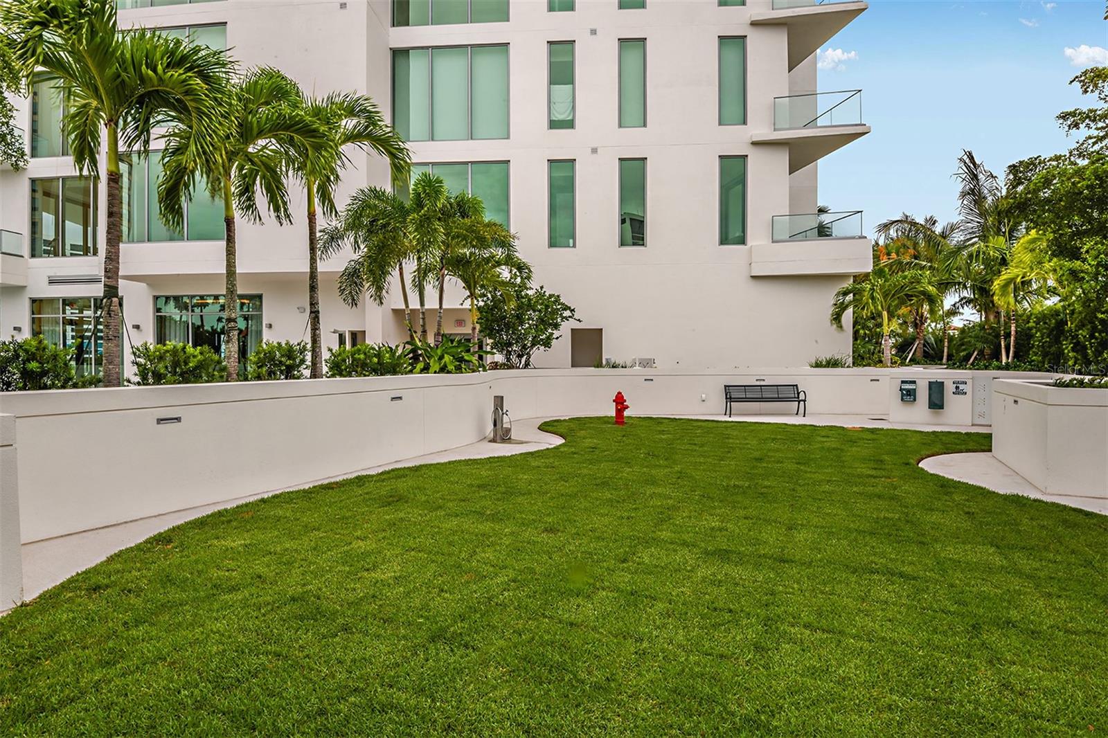BLOCK 6 CONDO - Residential