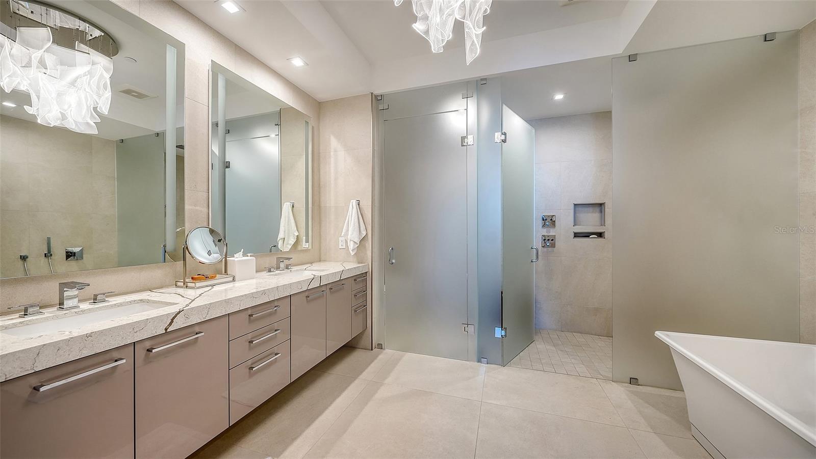 BLOCK 6 CONDO - Residential