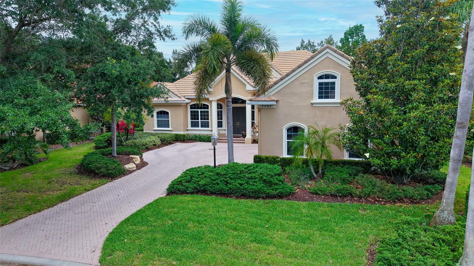 LAKEWOOD RANCH COUNTRY CLUB - Residential