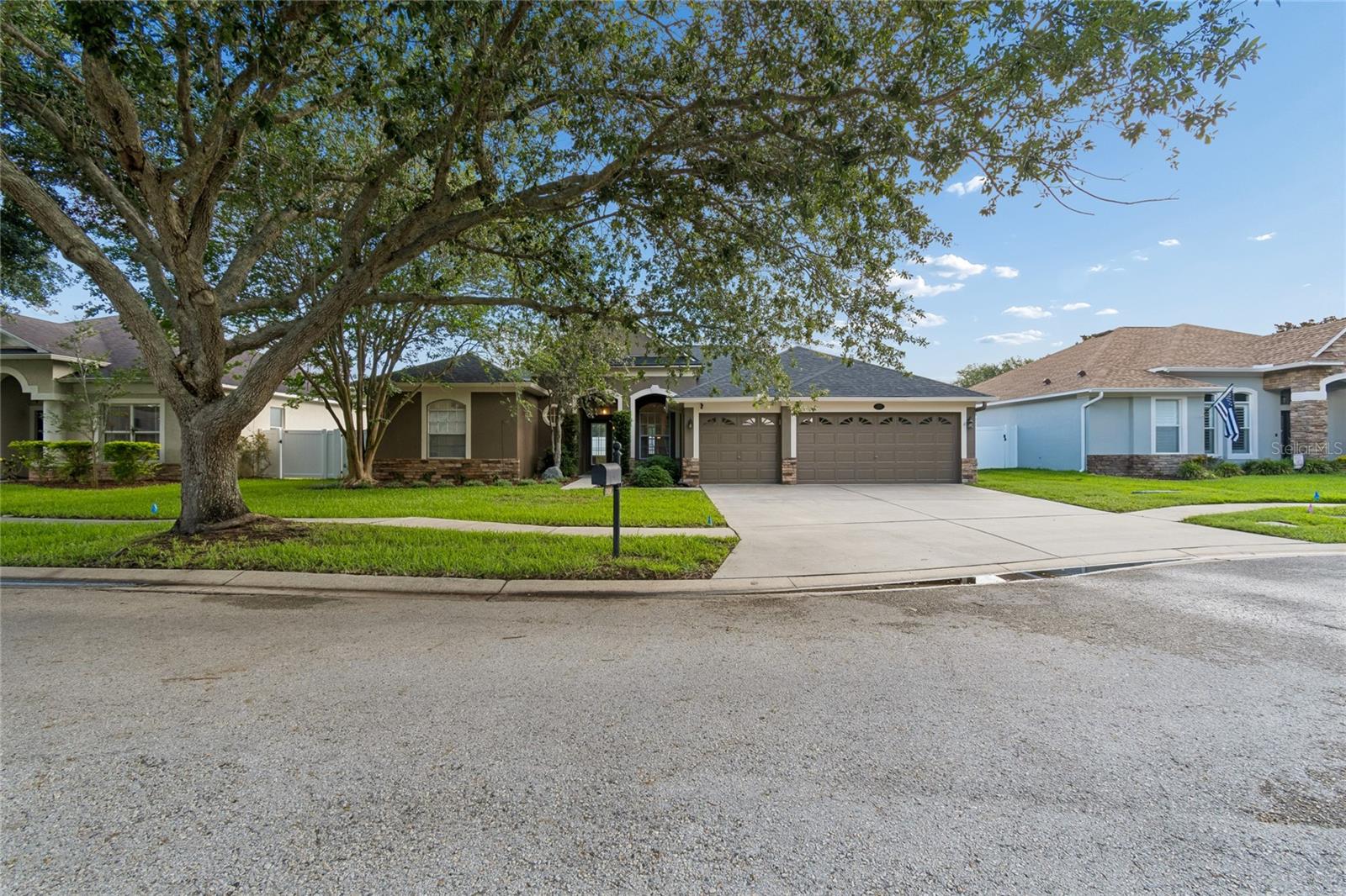 ST CLOUD LANDINGS - Residential