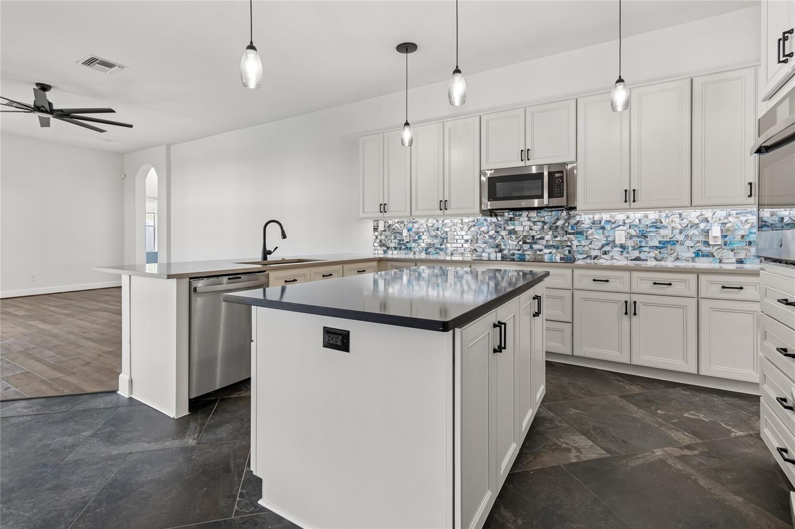 ST CLOUD LANDINGS - Residential