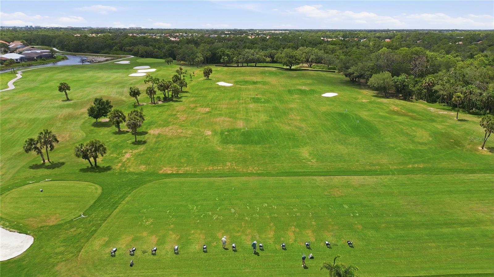 PELICAN POINTE GOLF & COUNTRY CLUB - Residential