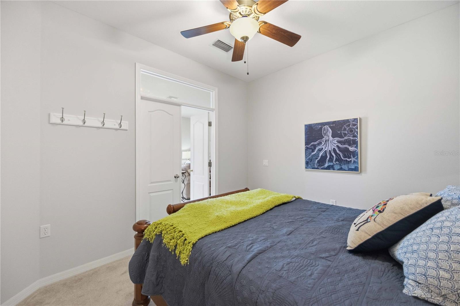 PELICAN POINTE GOLF & COUNTRY CLUB - Residential