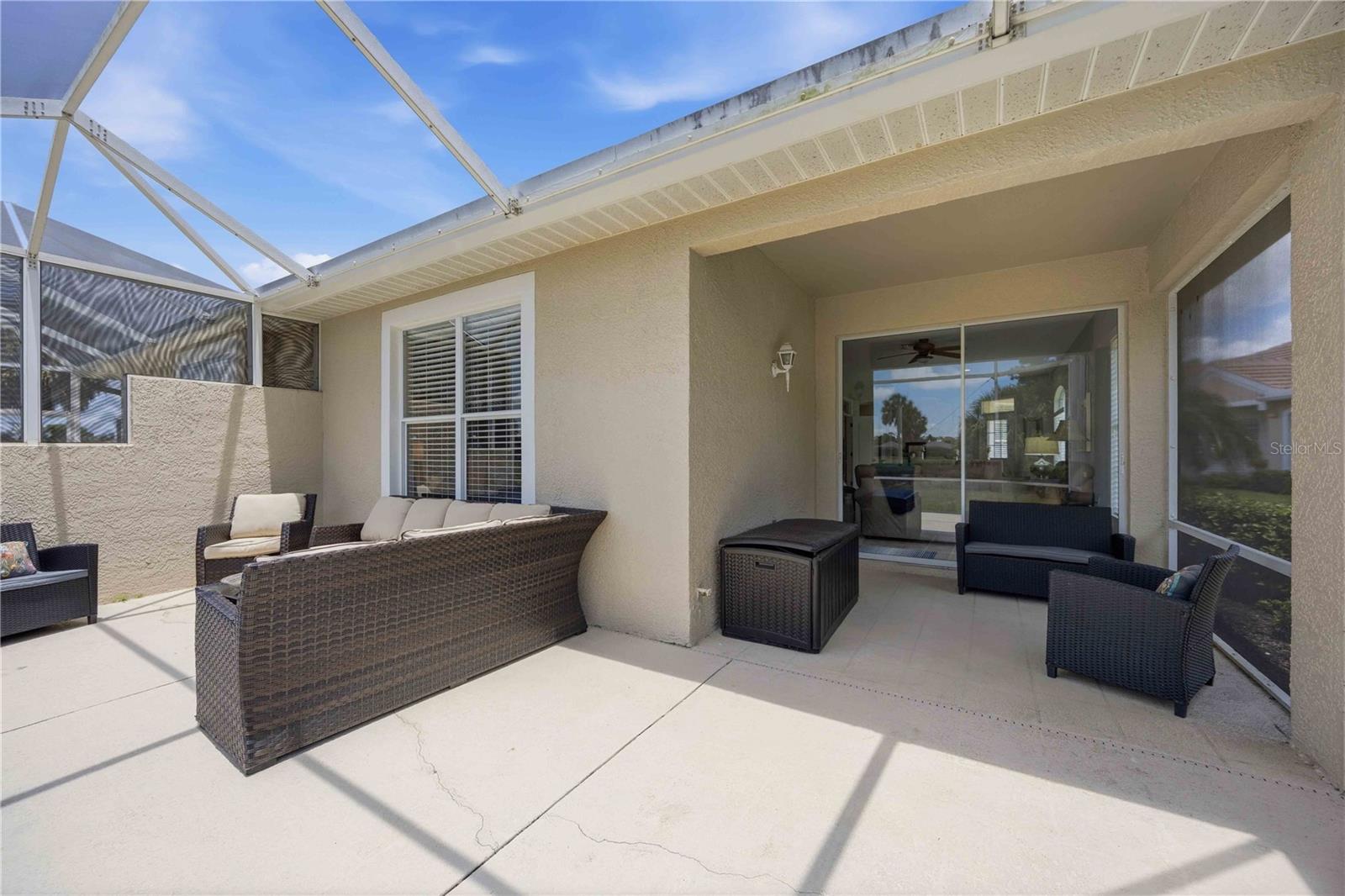 PELICAN POINTE GOLF & COUNTRY CLUB - Residential