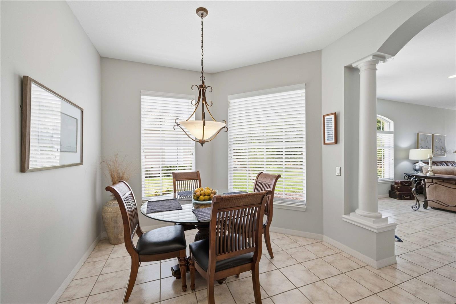 PELICAN POINTE GOLF & COUNTRY CLUB - Residential