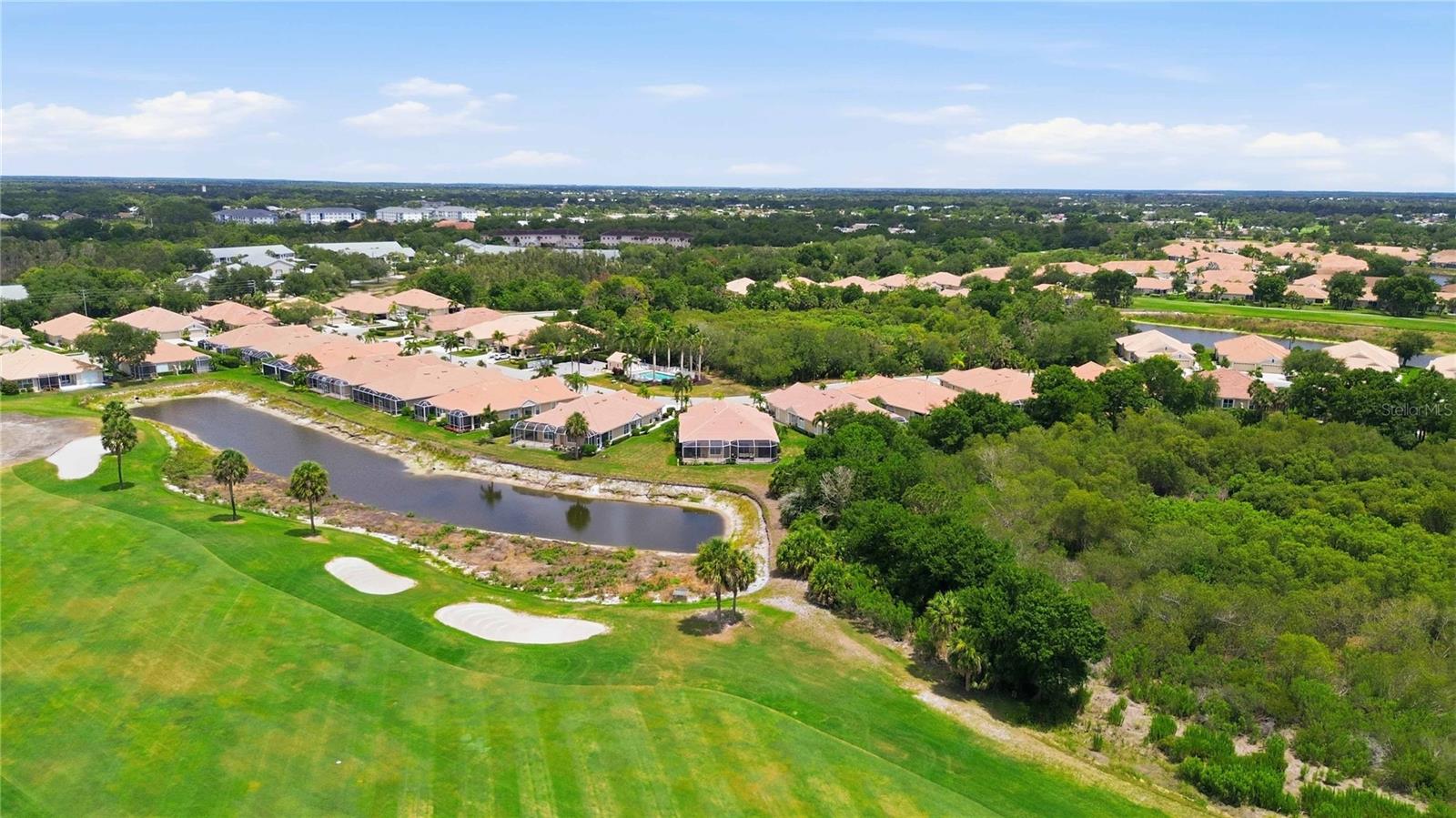 PELICAN POINTE GOLF & COUNTRY CLUB - Residential