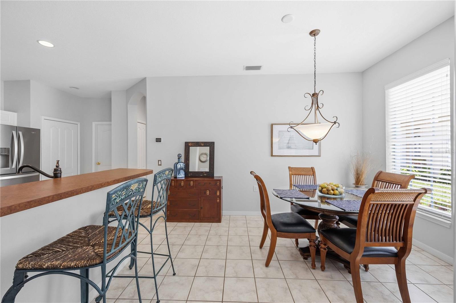 PELICAN POINTE GOLF & COUNTRY CLUB - Residential