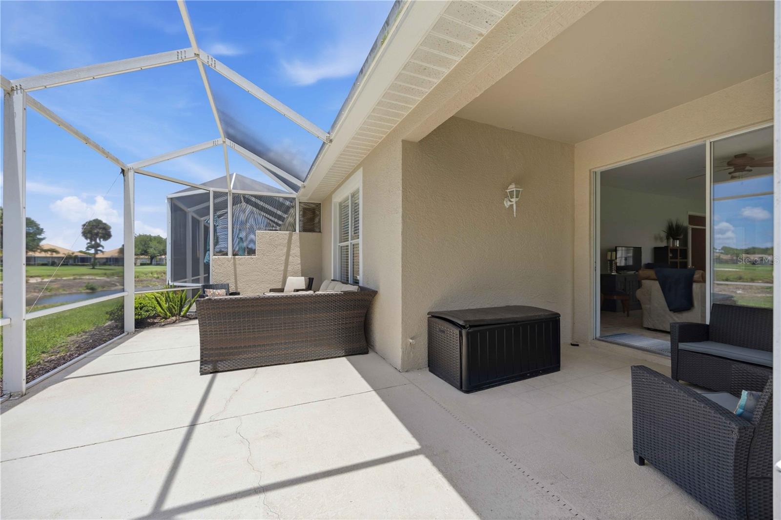PELICAN POINTE GOLF & COUNTRY CLUB - Residential