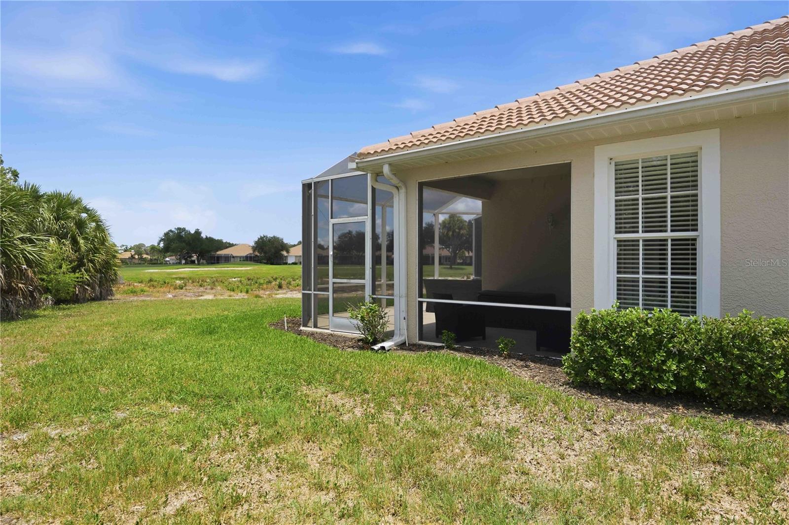 PELICAN POINTE GOLF & COUNTRY CLUB - Residential