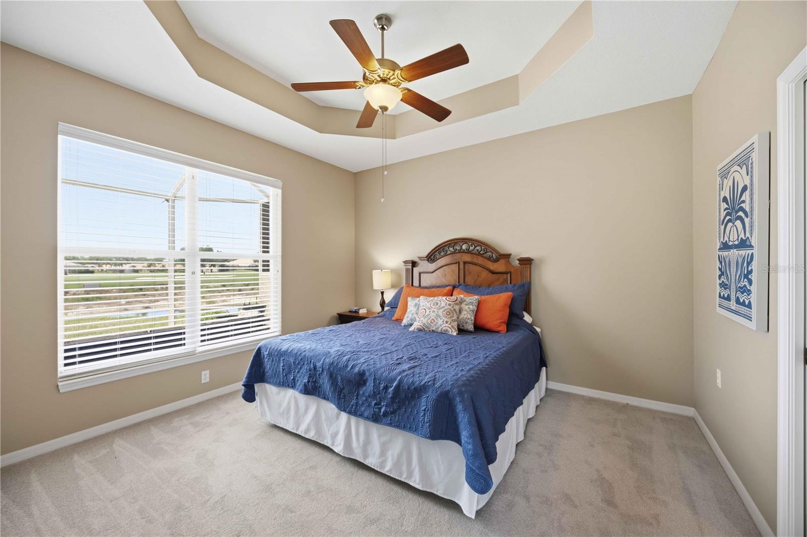 PELICAN POINTE GOLF & COUNTRY CLUB - Residential