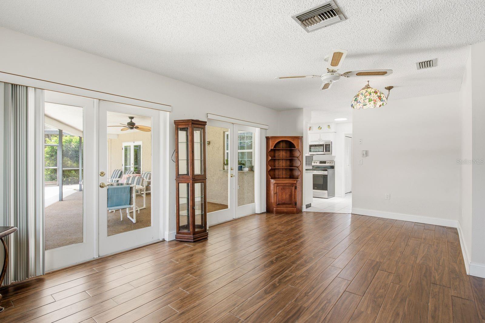 ANCHORAGE OF TARPON LAKE UNIT THREE THE - Residential