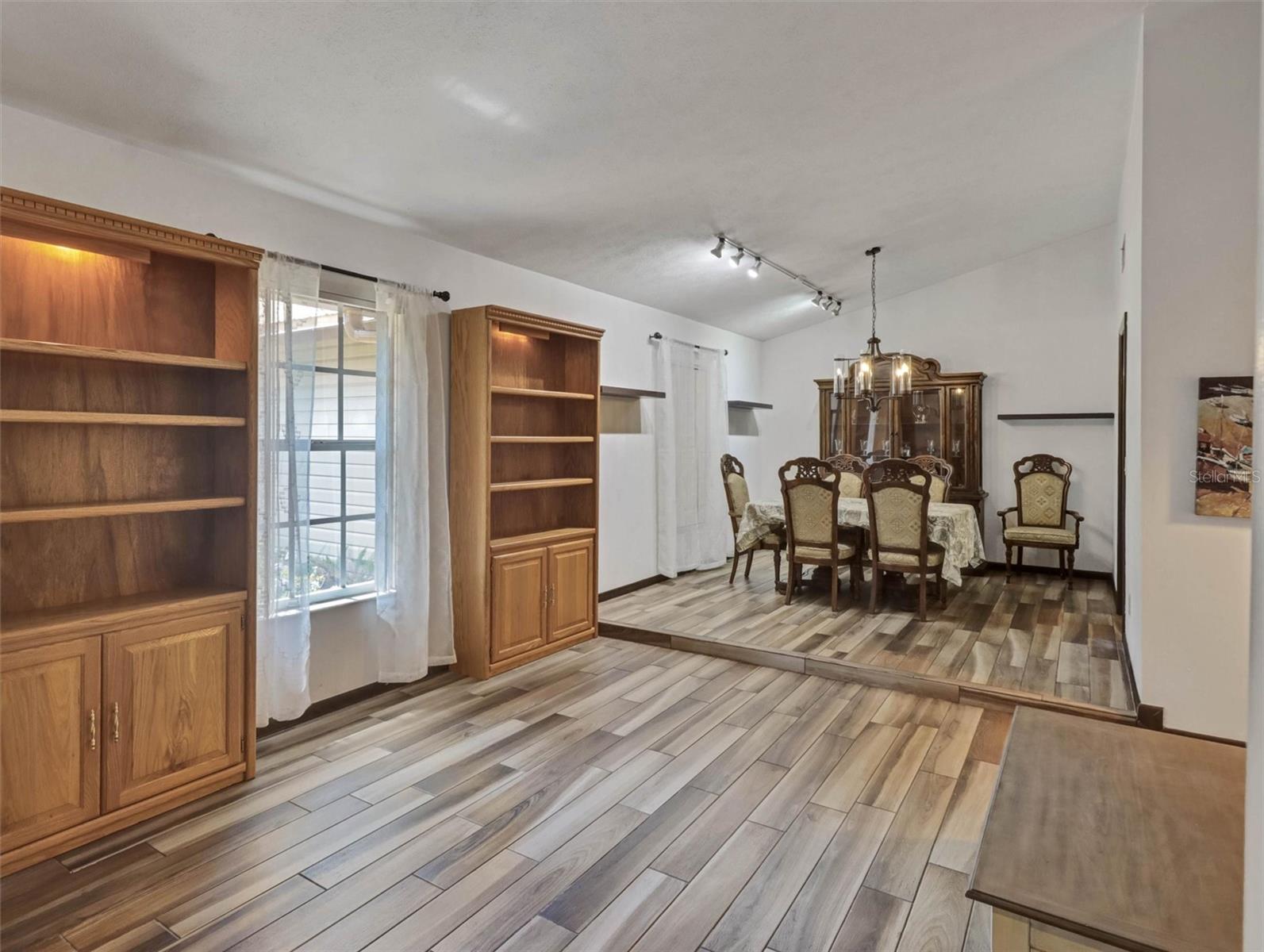 ARMISTEAD MANOR - Residential