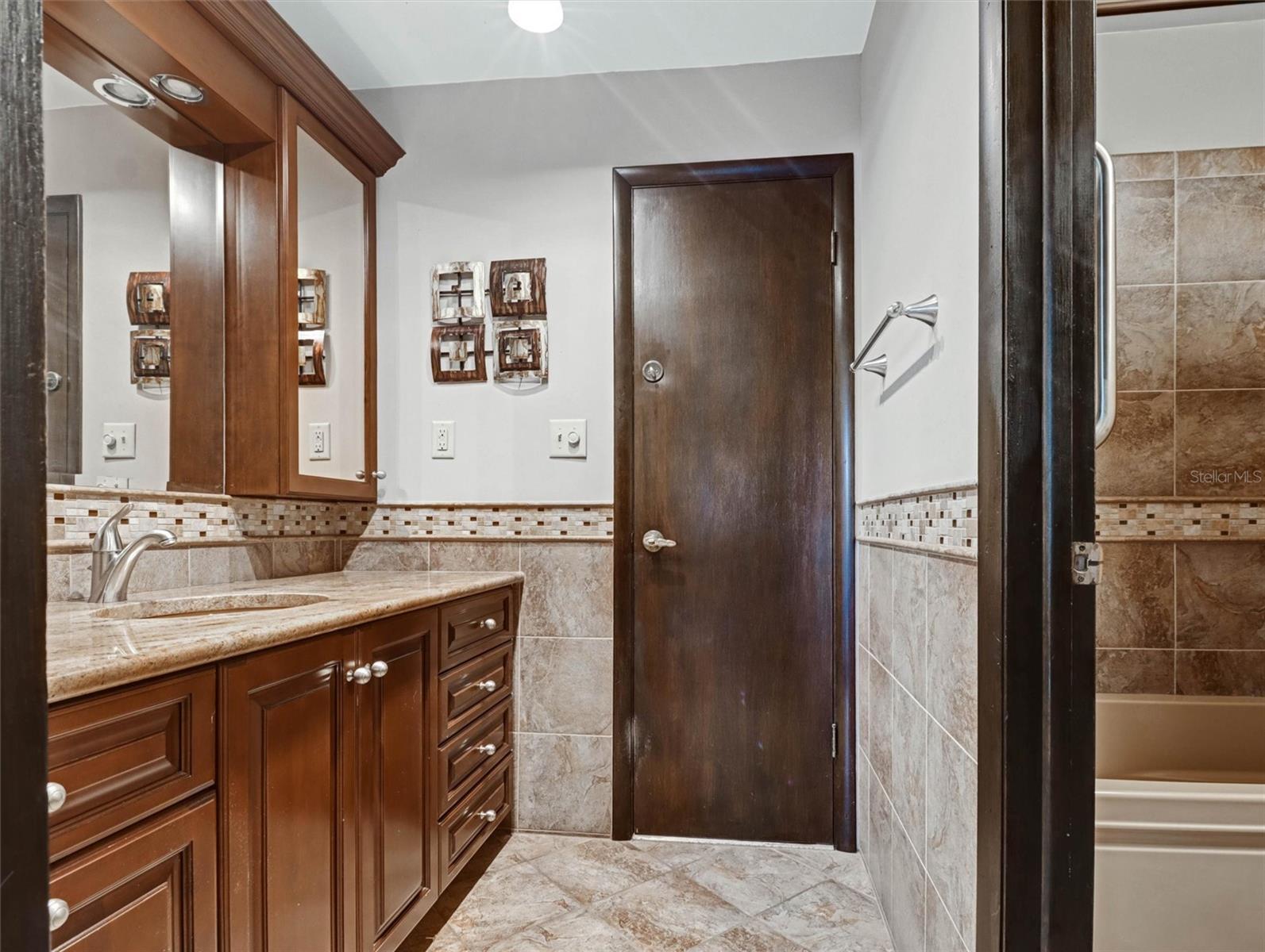 ARMISTEAD MANOR - Residential