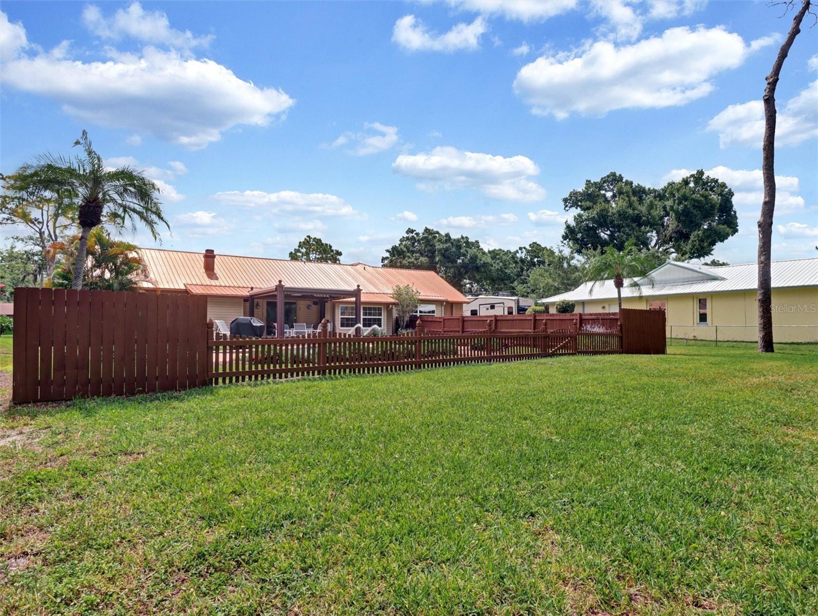 ARMISTEAD MANOR - Residential