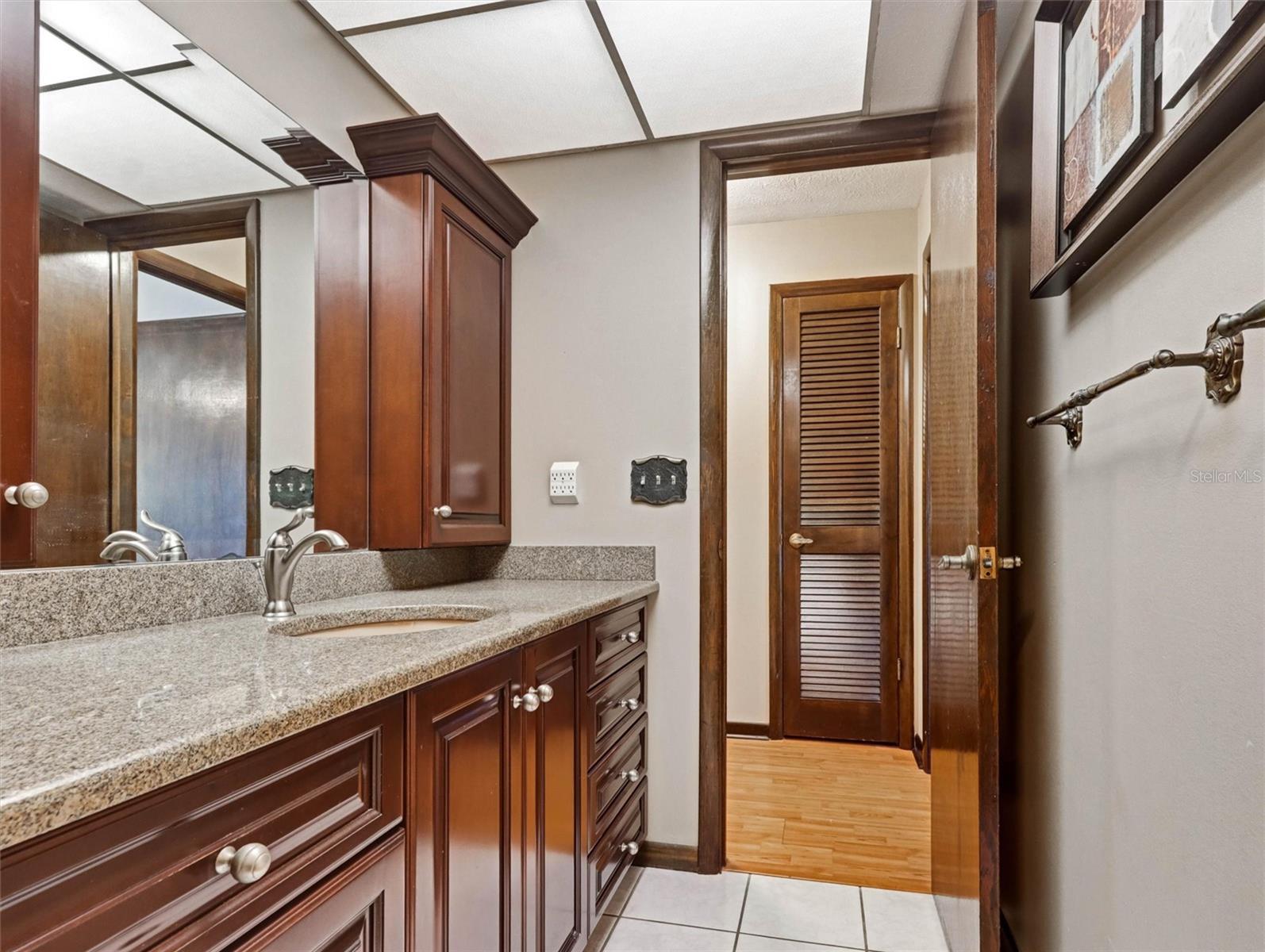 ARMISTEAD MANOR - Residential
