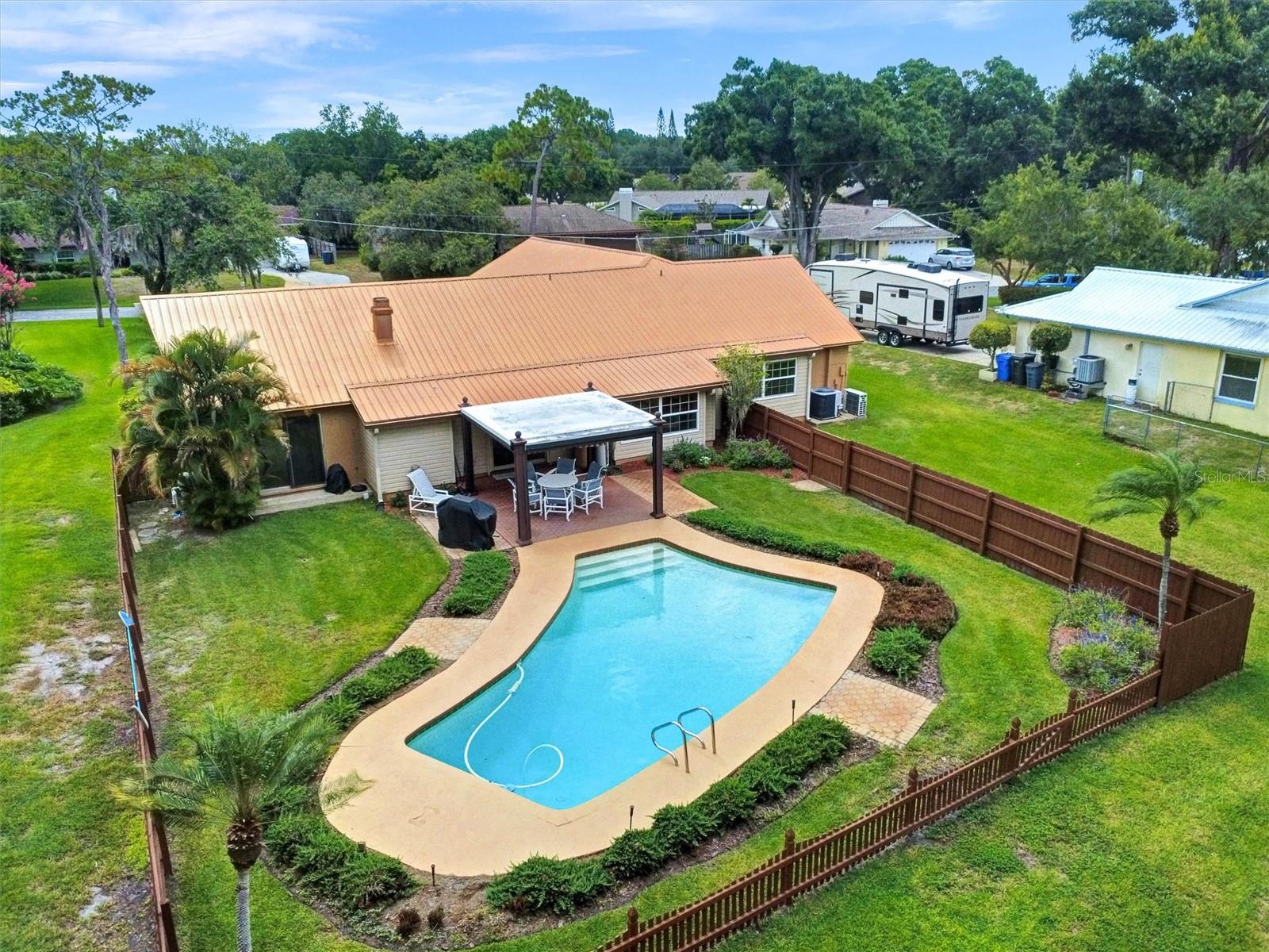 ARMISTEAD MANOR - Residential