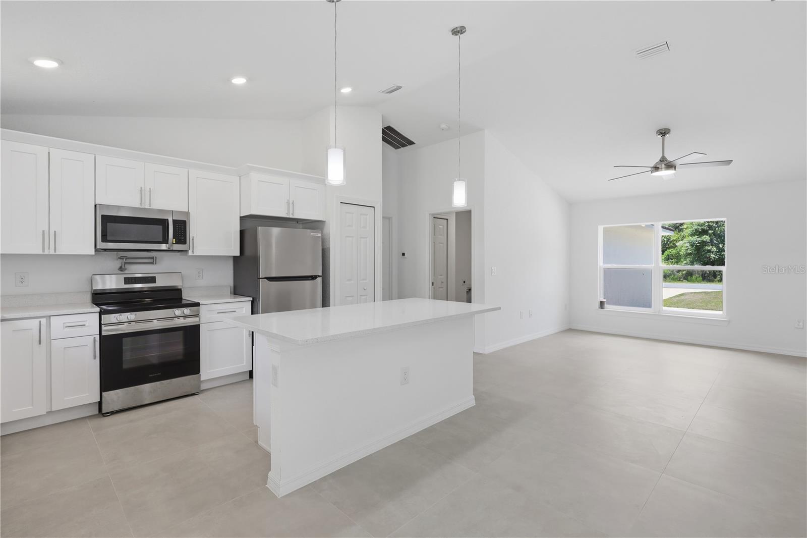 SILVER SPGS SHORES UN #44 - Residential