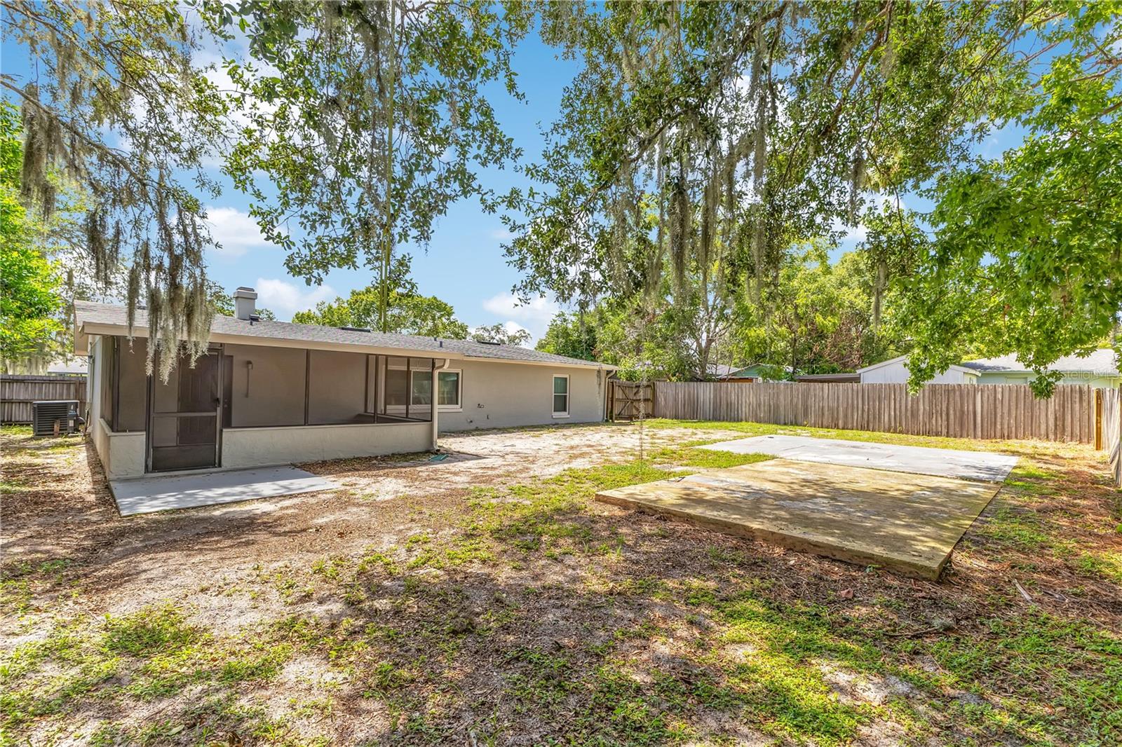 TWIN LAKES MANOR ADD 01 - Residential