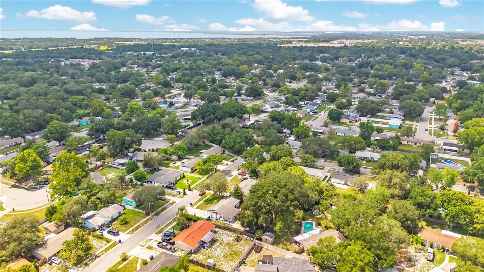 TWIN LAKES MANOR ADD 01 - Residential