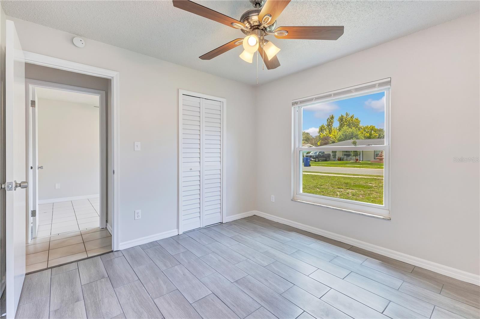 TWIN LAKES MANOR ADD 01 - Residential
