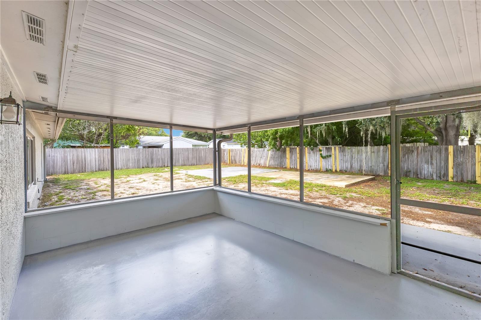 TWIN LAKES MANOR ADD 01 - Residential