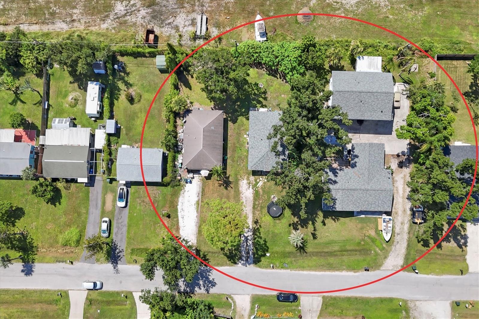 VENICE GROVES - Residential
