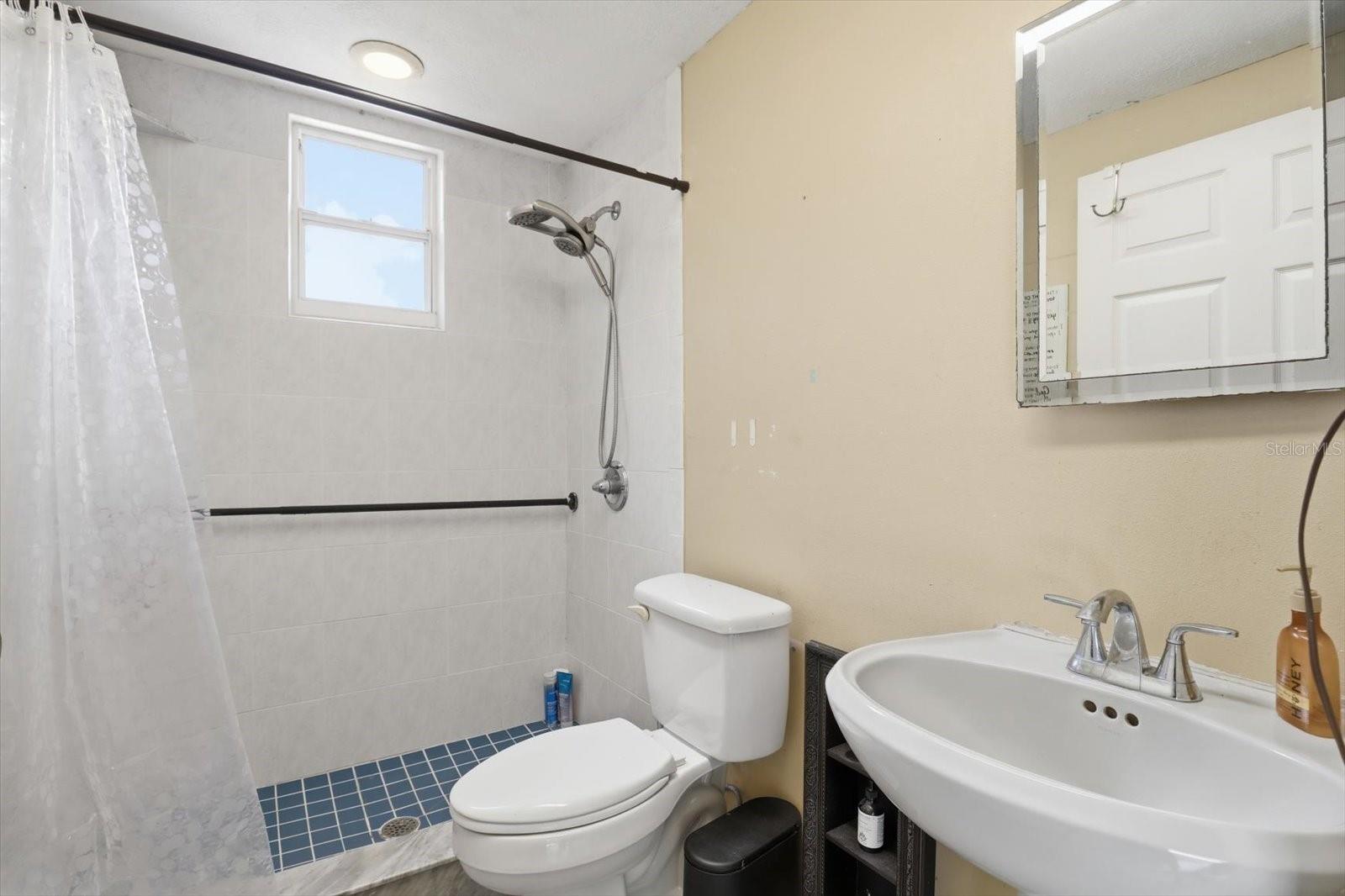 CITRUS SPGS UNIT 06 - Residential