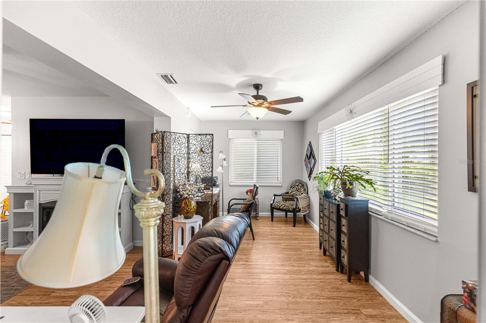 CIRCLE SQUARE WOODS - Residential