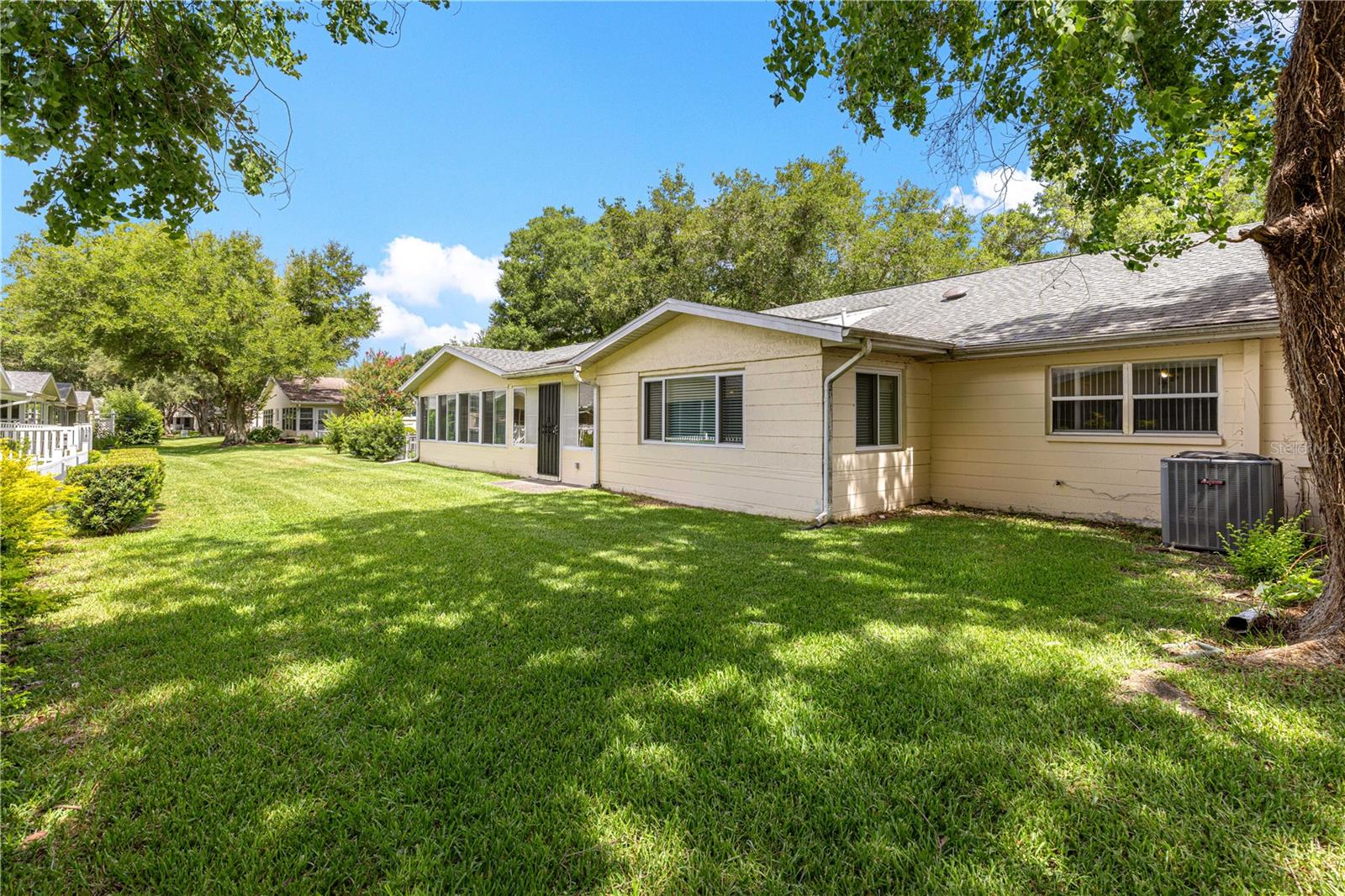 CIRCLE SQUARE WOODS - Residential