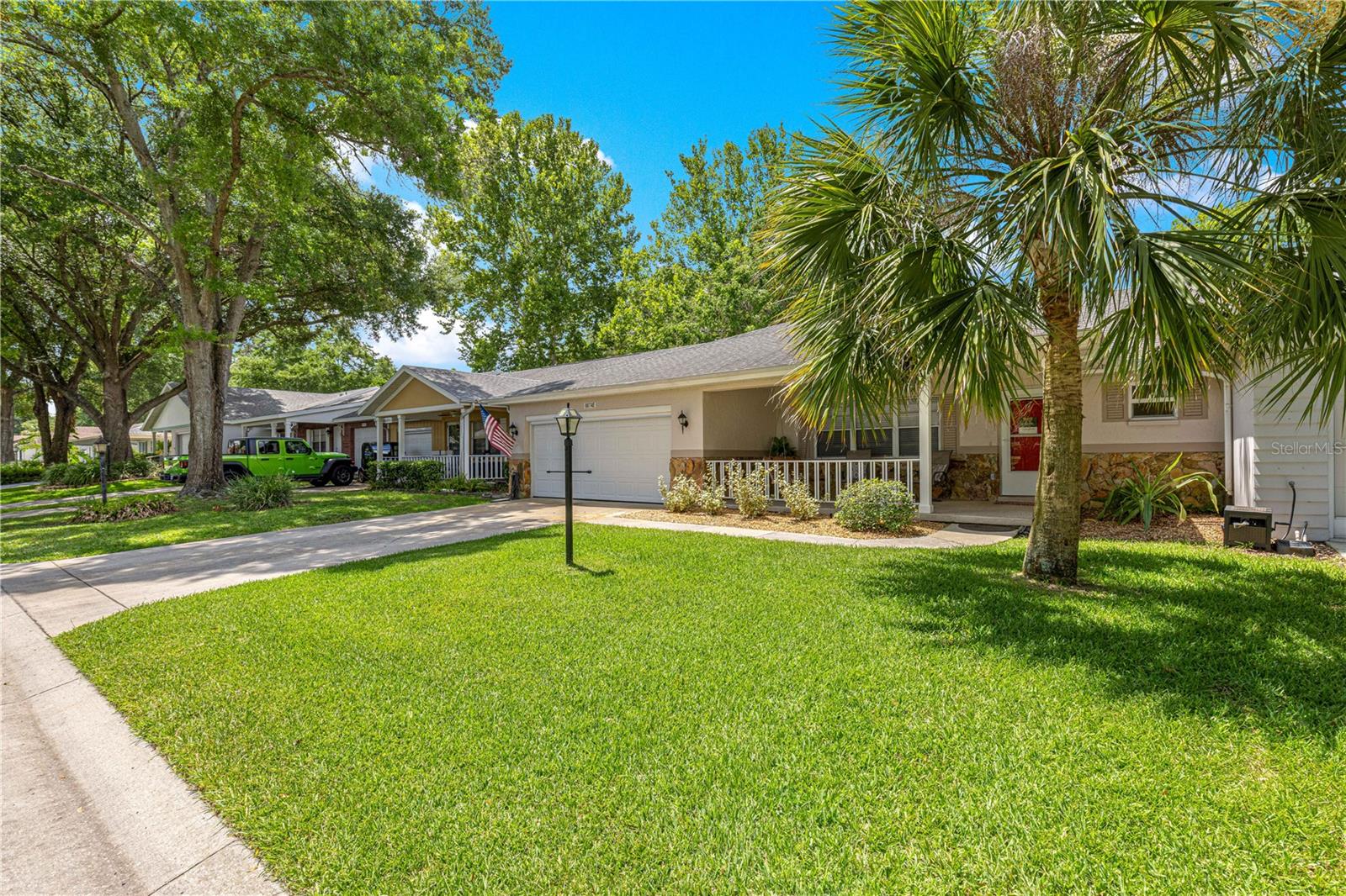 CIRCLE SQUARE WOODS - Residential