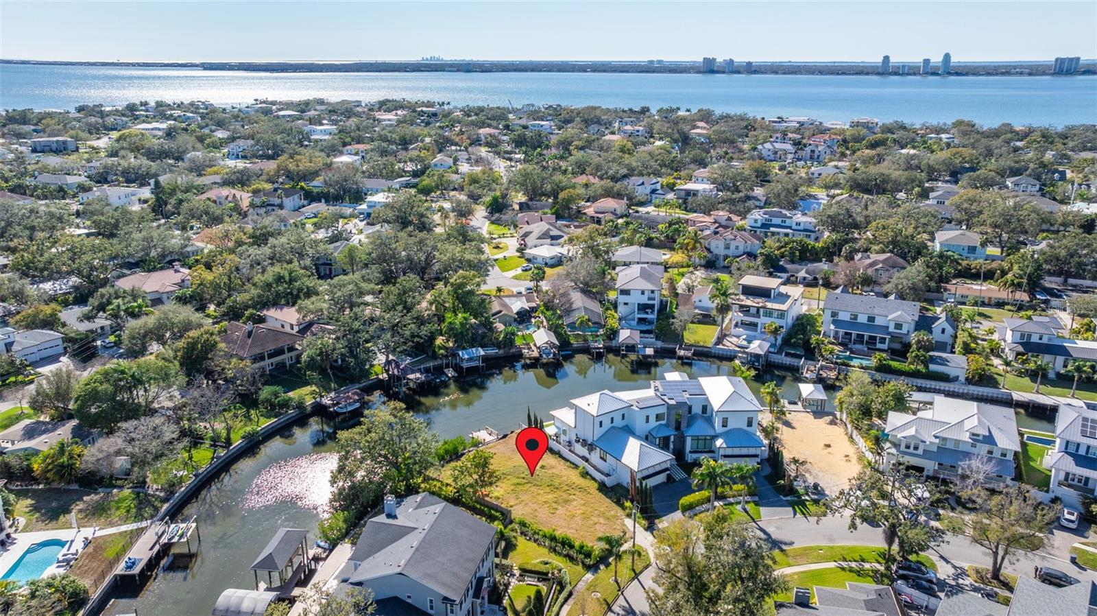 DAVIS ISLANDS PB10 PG52 TO 57 - Residential
